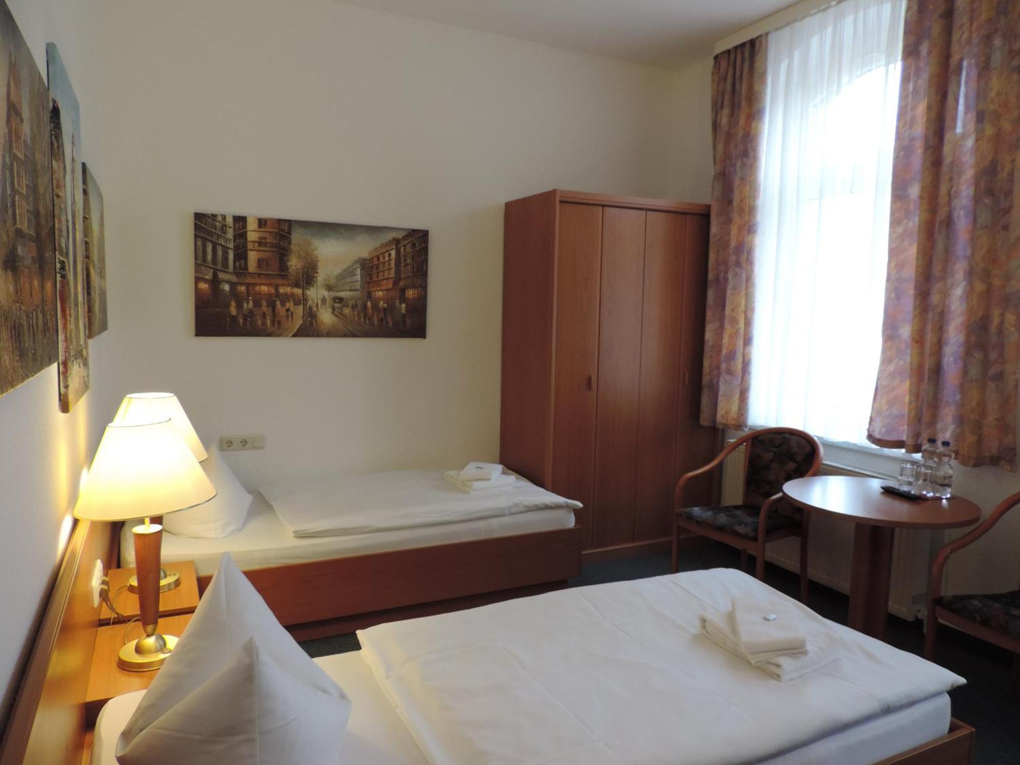 Hotel Carl Von Clausewitz บวร์ก บาย มักเดบวร์ก ห้อง รูปภาพ