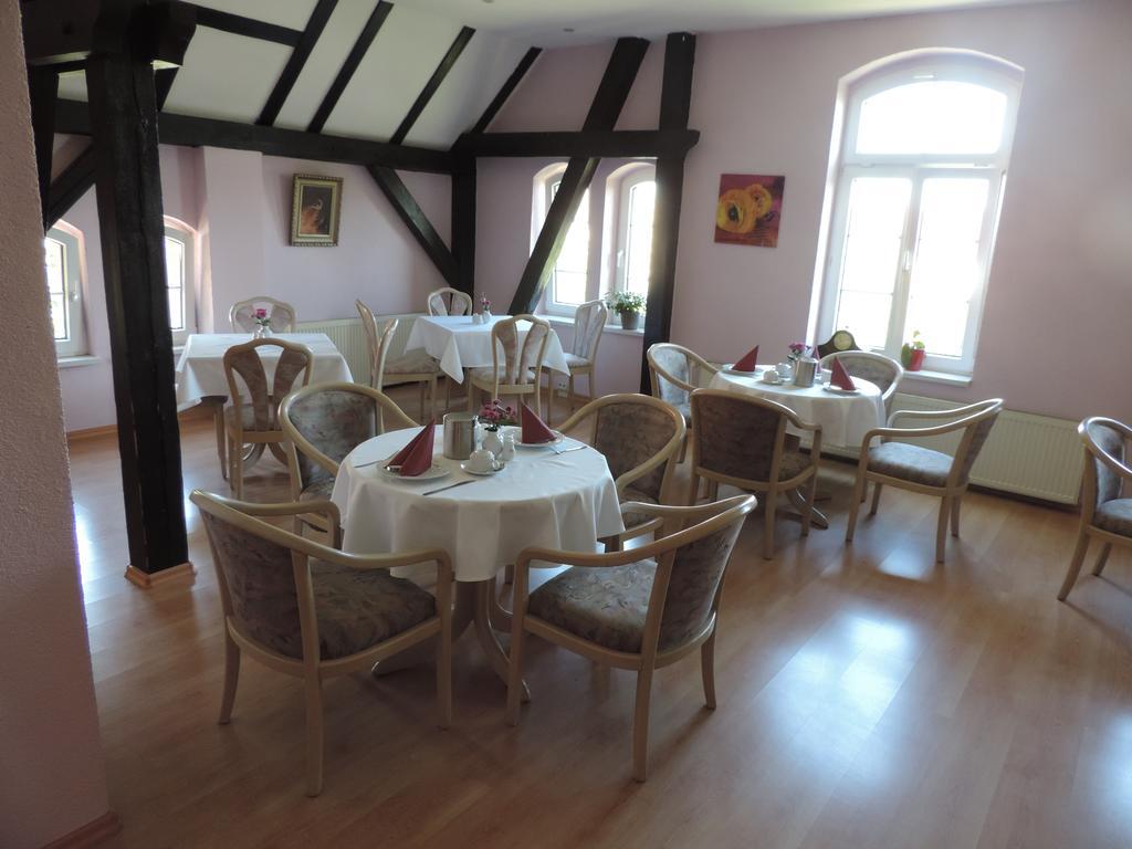 Hotel Carl Von Clausewitz บวร์ก บาย มักเดบวร์ก ภายนอก รูปภาพ