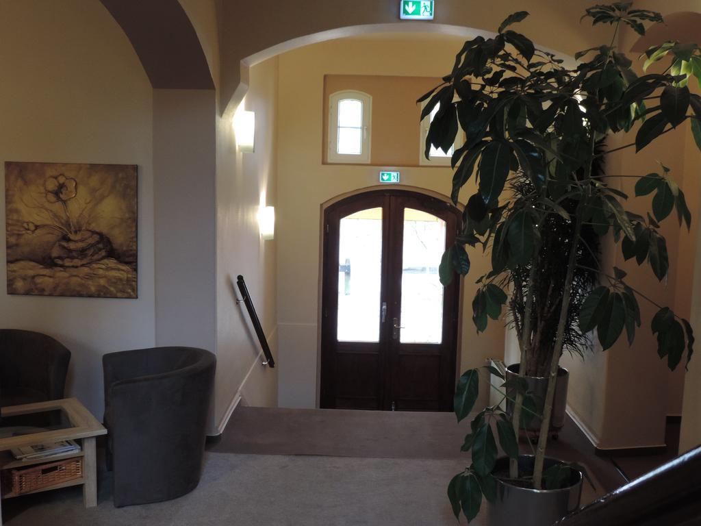 Hotel Carl Von Clausewitz บวร์ก บาย มักเดบวร์ก ภายนอก รูปภาพ