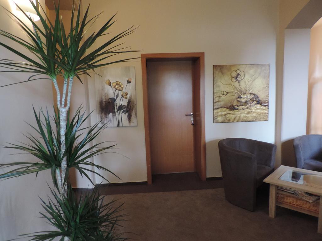 Hotel Carl Von Clausewitz บวร์ก บาย มักเดบวร์ก ภายนอก รูปภาพ